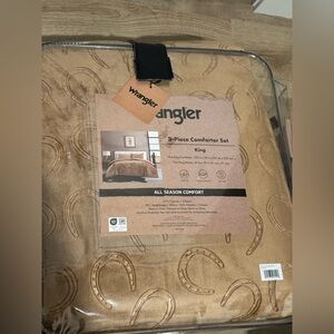 Wrangler Tan King Comforter Set with Horseshoe Emboss - NWT